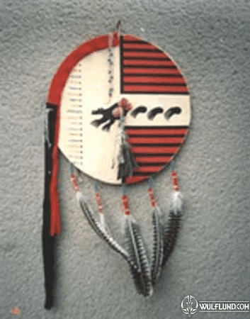 SHIELDS PLAINS INDIANS - NATIVE AMERICAN SHIELDS - RAWHIDE