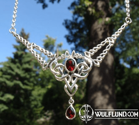 OBERON, EXCLUSIVE LARGE SILVER NECKLACE WITH GARNETS, AG 925