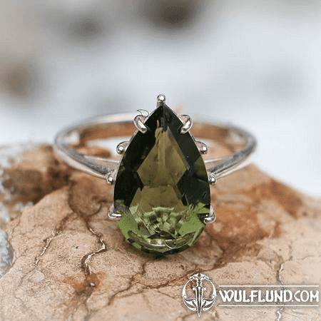 GABRETA, BAGUE DE LUXE EN ARGENT AVEC MOLDAVITE TCHÈQUE