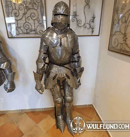 MEDIEVAL SUIT OF ARMOR, ALUMINIUM, COSTUME RENTAL