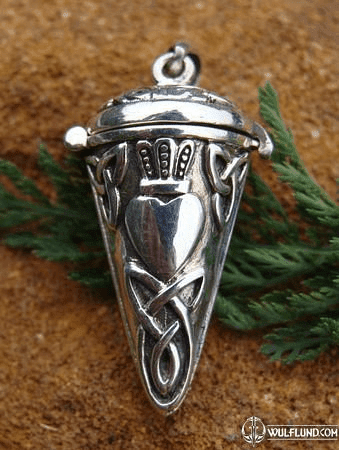 CLADDAGH, TOP OPEN SILVER PENDANT