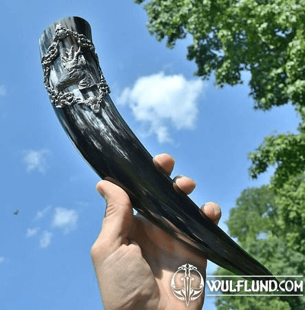 DRINKING HORN WITH A ROE DEER