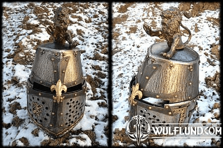 TOURNAMENT HELMET WITH LION, DOUBLE FACE PROTECTION