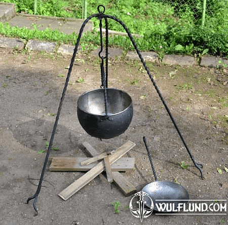 ÉQUIPEMENT DE CAMP MÉDIÉVAL POUR LE FEU, DÉCORATION - LOCATION DE REQUIS