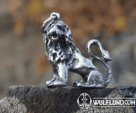 LION, THE KING OF THE ANIMALS, PEWTER PENDANT