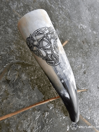 VIKING TRISKEL, DECORATED WITH ENGRAVED DRINKING HORN 0.5 L