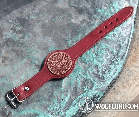 TRISKELE, LEATHER BRACELET