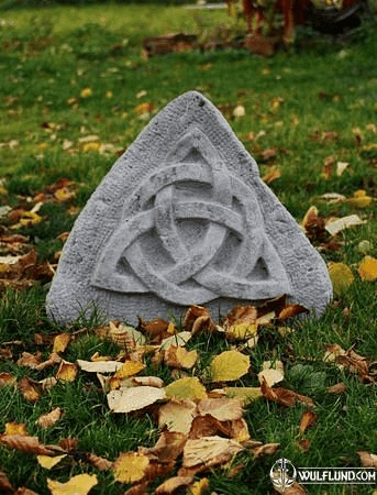 TRIQUETRA STONE RELIEF FROM SANDSTONE, MENHIR