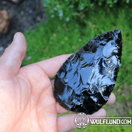 SMALL FIST WEDGE OF OBSIDIAN - NEANDERTHALS