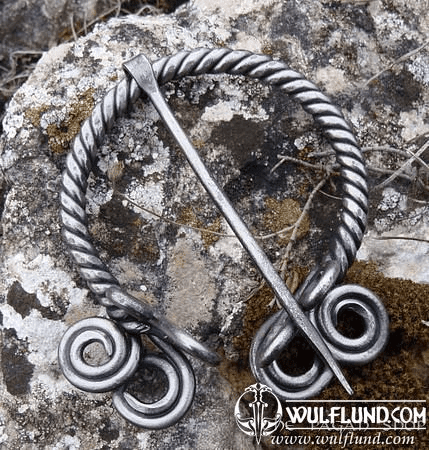 FORGED BROOCH WITH VOLUTES