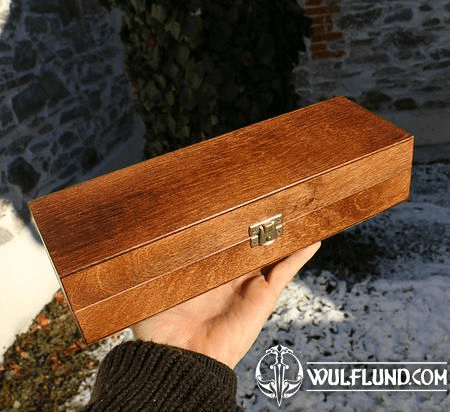 WOODEN BOX FOR KNIVES