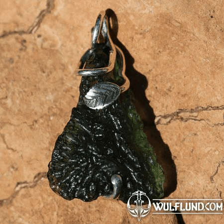 FELICIA PENDENTIF EN ARGENT, MOLDAVITE