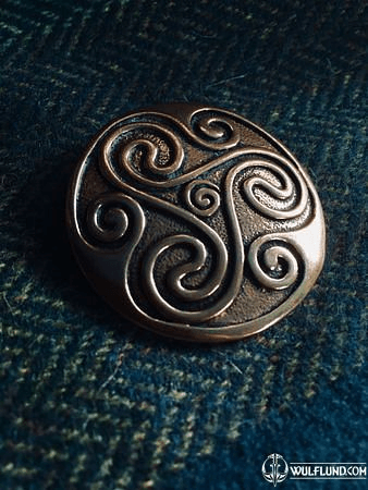 CRAIGH, LARGE CELTIC BRONZE PENDANT