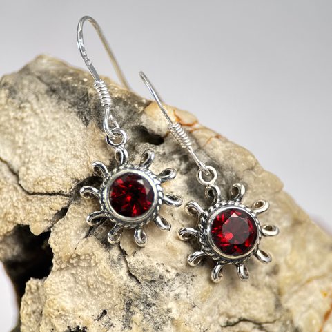 VALENTINA, SILVER EARRINGS, GARNET, AG 925/1000