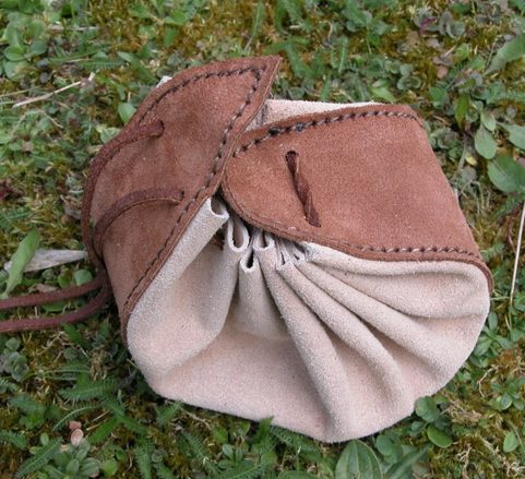 BIG LEATHER POUCH