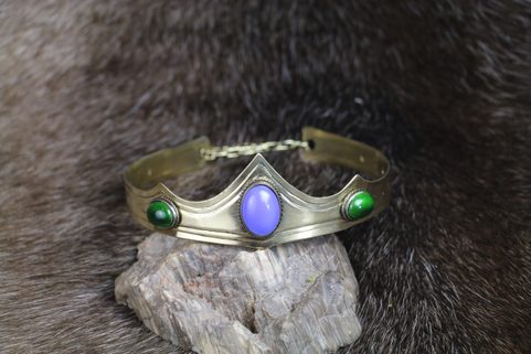 CARDIOLA - MEDIEVAL CROWN, BRASS AND GLASS