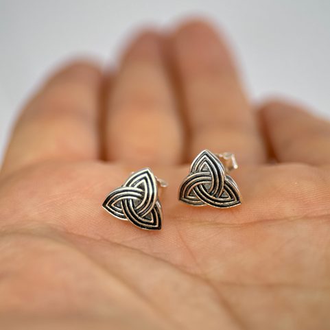 TRIQUETRA, BOUCLES D'OREILLES CELTIQUES, ARGENT