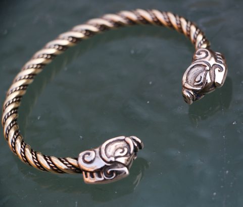 COLLACH, CELTIC BOAR, BRACELET, BRASS