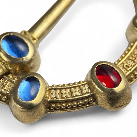 MEDIEVAL BROOCH, 13TH CENTURY, FRANCE OR ENGLAND