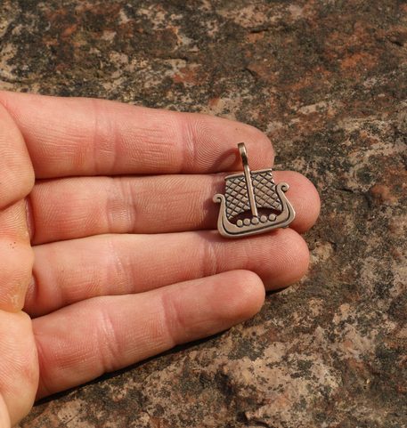 VIKING SHIP, BRONZE PENDANT