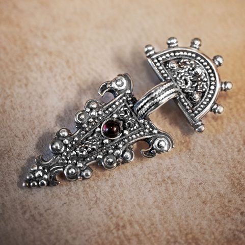 TÊTE D'AIGLE, FIBULE DÉBUT MOYEN ÂGE VERSION PENDENTIF - ARGENT 925
