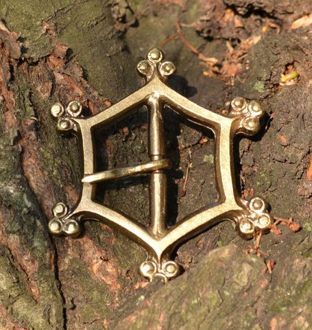 HEXAGONAL HISTORICAL BUCKLE