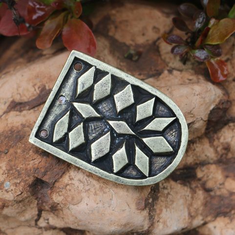 VIKING STRAP END FOR BELTS, HAITHABU, ZINC - ANTIQUE BRASS