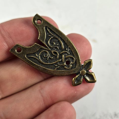 MEDIEVAL BELT FITTING - STRAP END