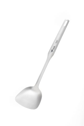 TI8703 SET DE COUVERTS EN TITANE