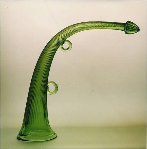 HELGI, GLASS VIKING DRINKING HORN