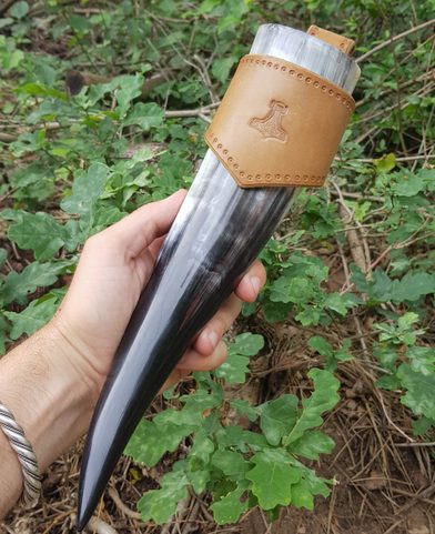 THOR'S HAMMER, LEATHER DRINKING HORN HOLDER, BROWN