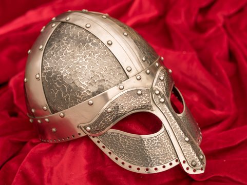 NJAL, VIKING HELMET