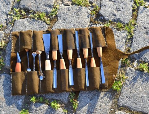 LEATHER CASE FOR CHISELS