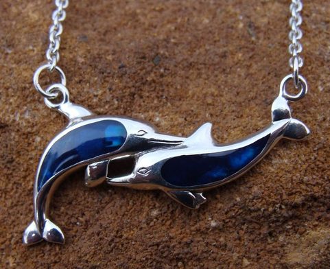 DOLPHINS LOVE, SILVER NECKLACE