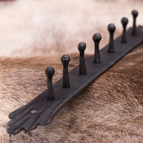 FORGED COAT HANGER - 7 HOOKS