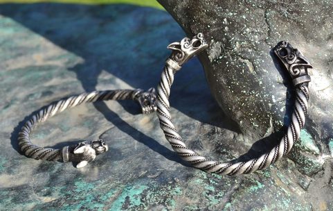 FENRIR, VIKING WOLF BRACELET - PEWTER
