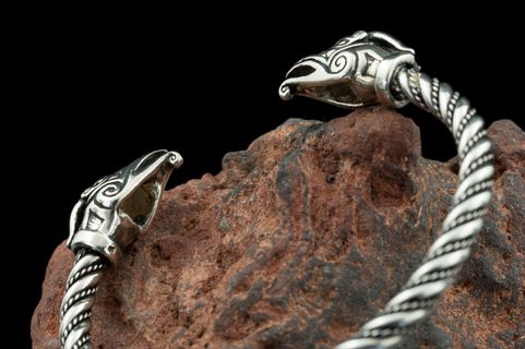 DRAIG - CELTIC DRAGON, STERLING SILVER BRACELET, 39 G.