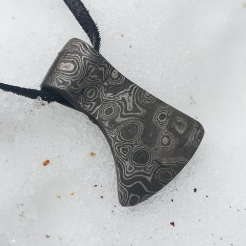 BJORNAR, AX, PENDENTIF, ACIER DAMAS