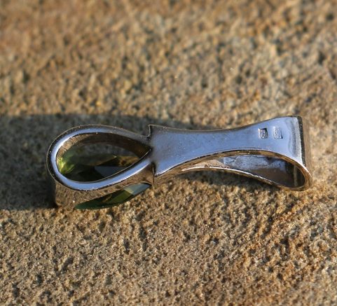 PLACIDA, MOLDAVITE SILVER PENDANT