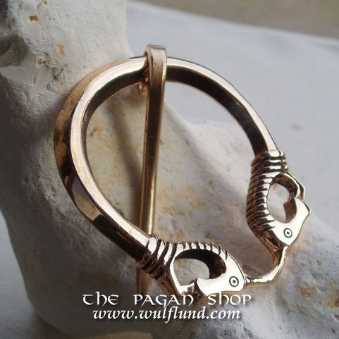 OMEGA BOGE, VIKING CLOAK BROOCH, 9TH CENTURY, REPLICA