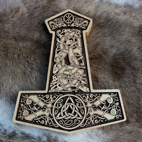 MJÖLLNIR - RUNES FUTHARK SET AND THOR'S HAMMER GIFT BOX