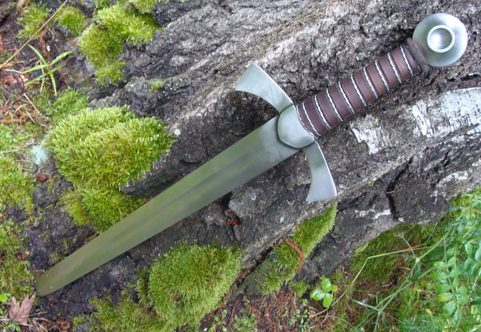 BIG GOTHIC DAGGER