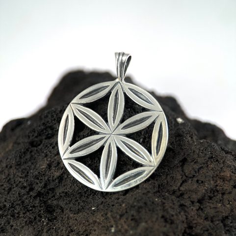 SVARGA, PENDENTIF EN ARGENT, TYPE 1