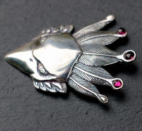 FEUERVOGEL, SILBERANHÄNGER MIT GRANATEN, AG 925 12G