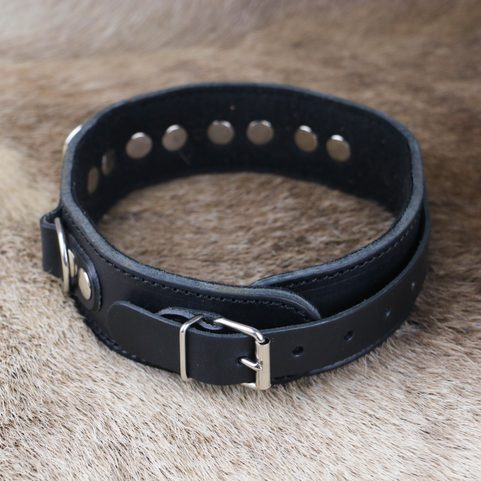 LEATHER COLLAR LINED WITH SOFT FELT