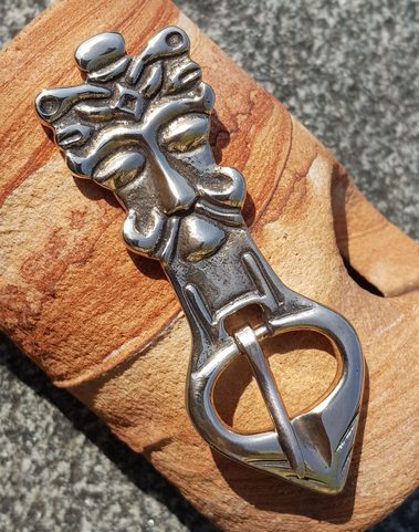 VIKING BUCKLE, MAN'S HEAD, BARSHALDER, GRÖTLINGBO, GOTLAND, SWEDEN - BRONZE