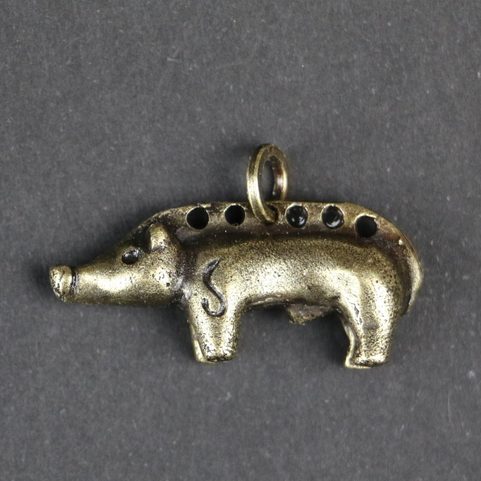 CELTIC BOAR - REPLICA PENDANT, ZINC, ANTIQUE BRASS