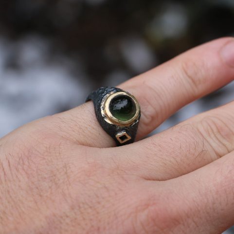 BOHEMIA, BAGUE DE LUXE EN ARGENT AVEC MOLDAVITE TCHÈQUE