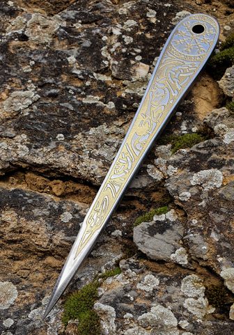 VENGEANCE GOLDEN EDITION ETCHED THROWING KNIFE WITH VEGVÍSIR - 1 PIECE