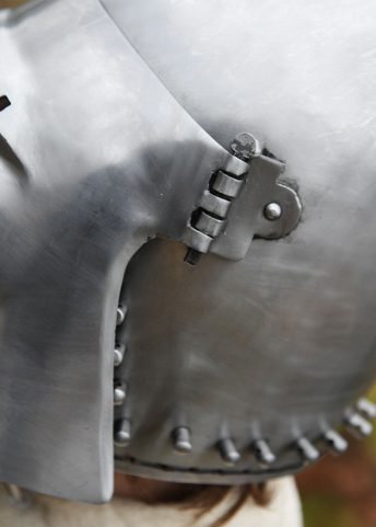 BASCINET DE CASQUE, CHURBURG, XIVE SIÈCLE, ACIER DE 1,6 MM